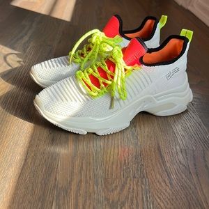 Steve Madden Sneakers